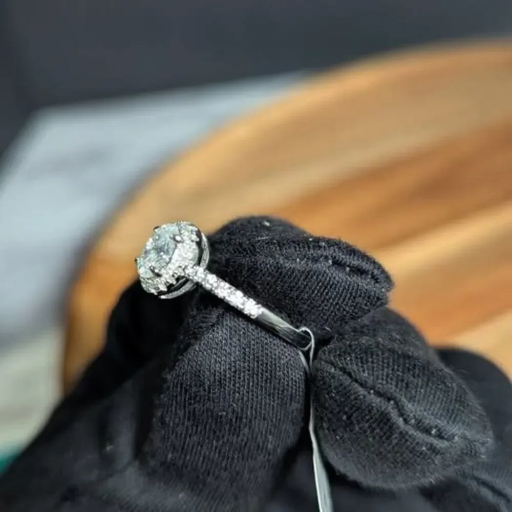 Silvara 1.26 CTW Oval Halo Moissanite Engagement Ring Size 9 Sterling Silver 925